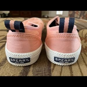 Women’s SPERRY peach shoes